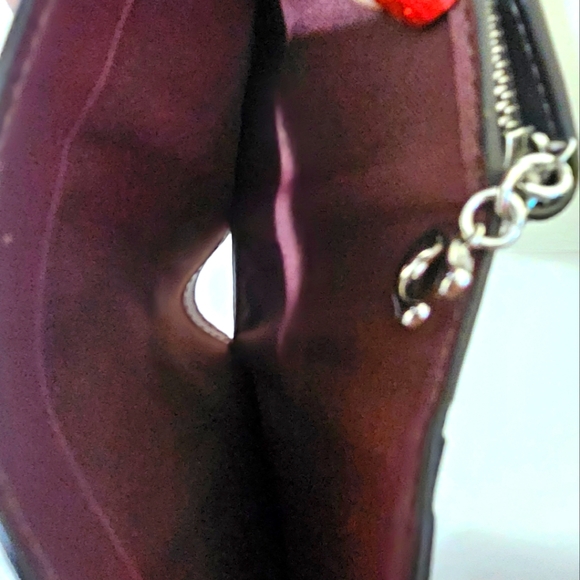 Coach Snap Wallet - Picture 2 of 4